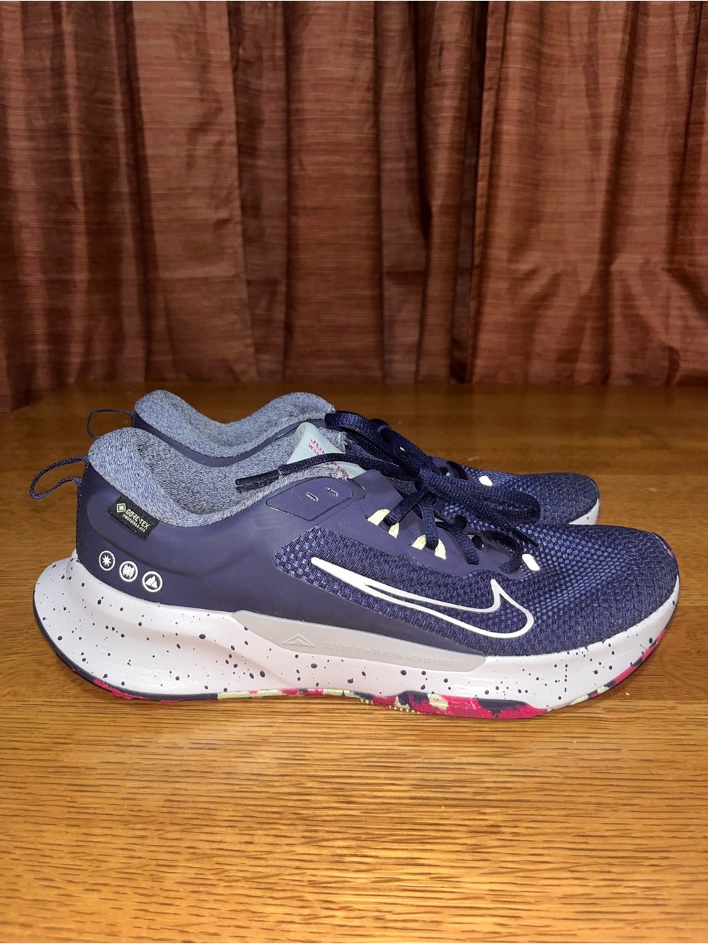 Nike Juniper Trail Gore-Tex Women's Running Shoes Size 11